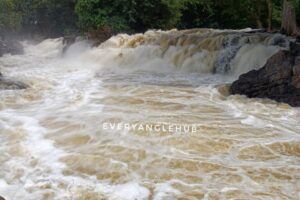 karnataka ends with this beautiful waterfalls